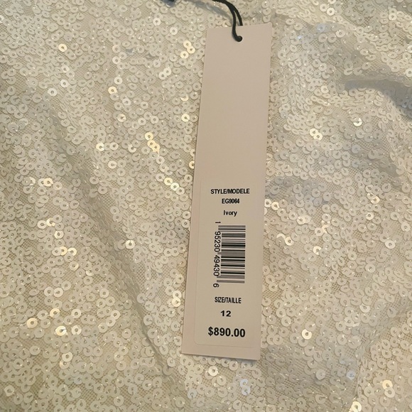 BADGLEY MISCHKA Sequin Asymmetric Drape Shoulder gown, Ivory, size 12 - Picture 5 of 7